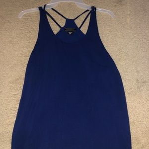 blue tank top
